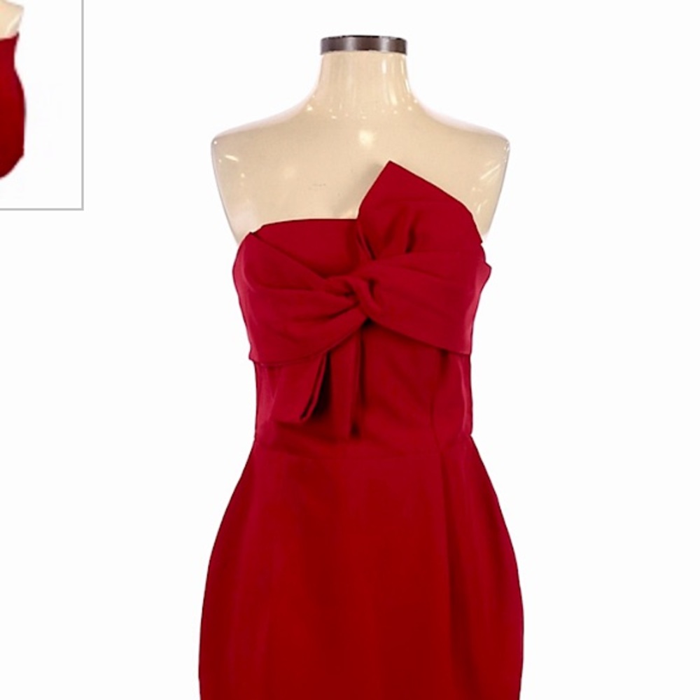 Adelyn Rae. Elegant Designer Classy little red dress ❤️